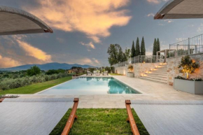 Villa Sunkiss: Luxury Farmhouse with Tuscan Flair, Montecarlo